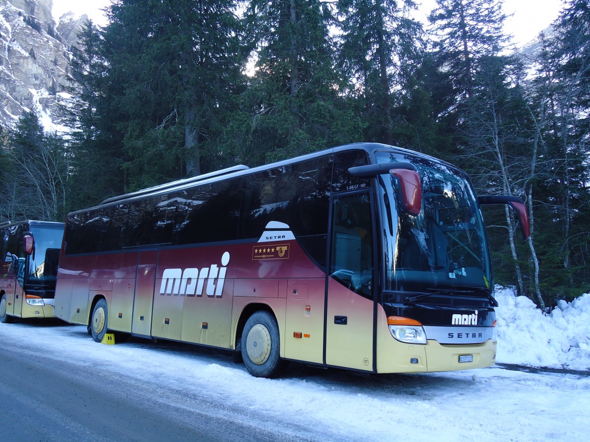 (132'108) - Marti, Kallnach - Nr. 17/BE 572'217 - Setra am 8. Januar 2011 in Adelboden, Unter dem Birg