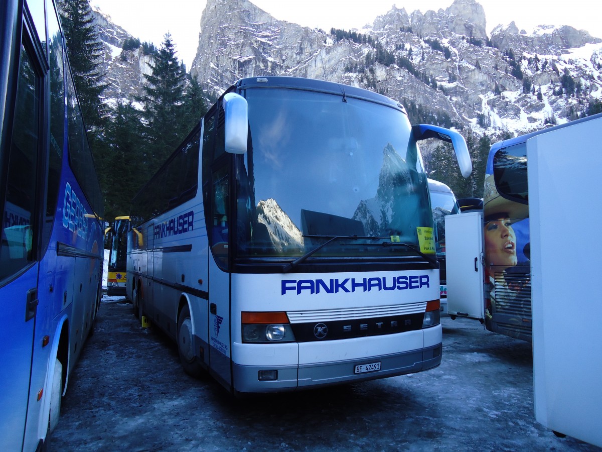 (132'129) - Fankhauser, Sigriswil - BE 42'491 - Setra am 8. Januar 2011 in Adelboden, Unter dem Birg