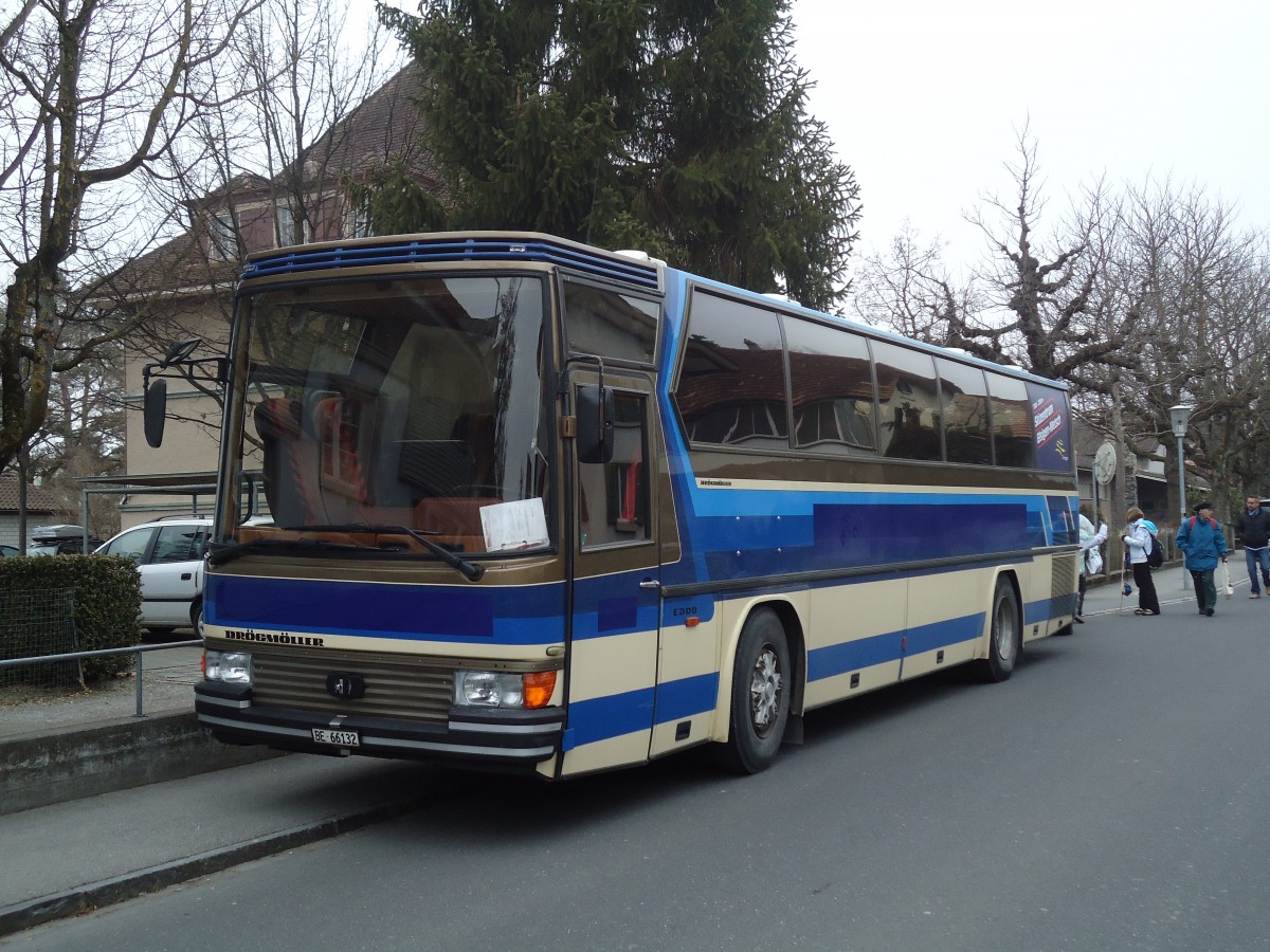 (132'674) - Kander-Reisen, Frutigen - Nr. 3/BE 66'132 - Drgmller (ex Tritten, Zweisimmen; ex Flck, Brienz) am 7. Mrz 2011 in Thun-Lerchenfeld, Schulhaus