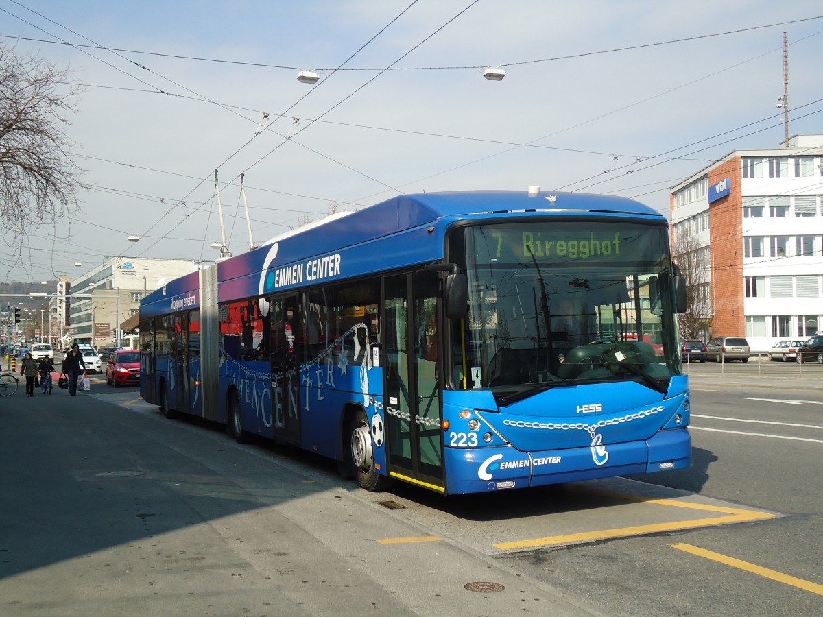 (133'000) - VBL Luzern - Nr. 223 - Hess/Hess Gelenktrolleybus am 11. Mrz 2011 in Luzern, Weinbergli