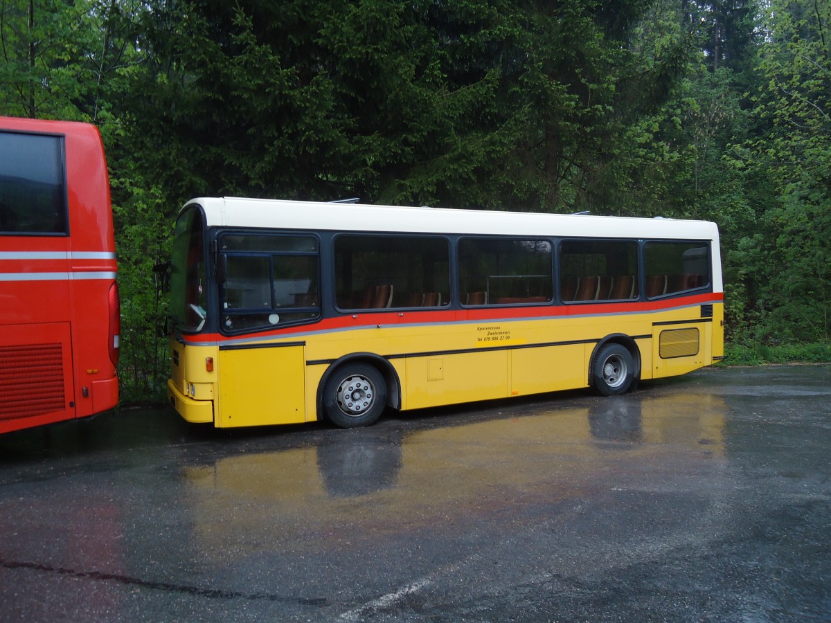 (133'577) - Ueltschi, Zweisimmen - MAN/Lauber (ex Thepra Stans Nr. 22; ex TSB Seelisberg) am 11. Mai 2011 in Zweisimmen, Schwimmbad