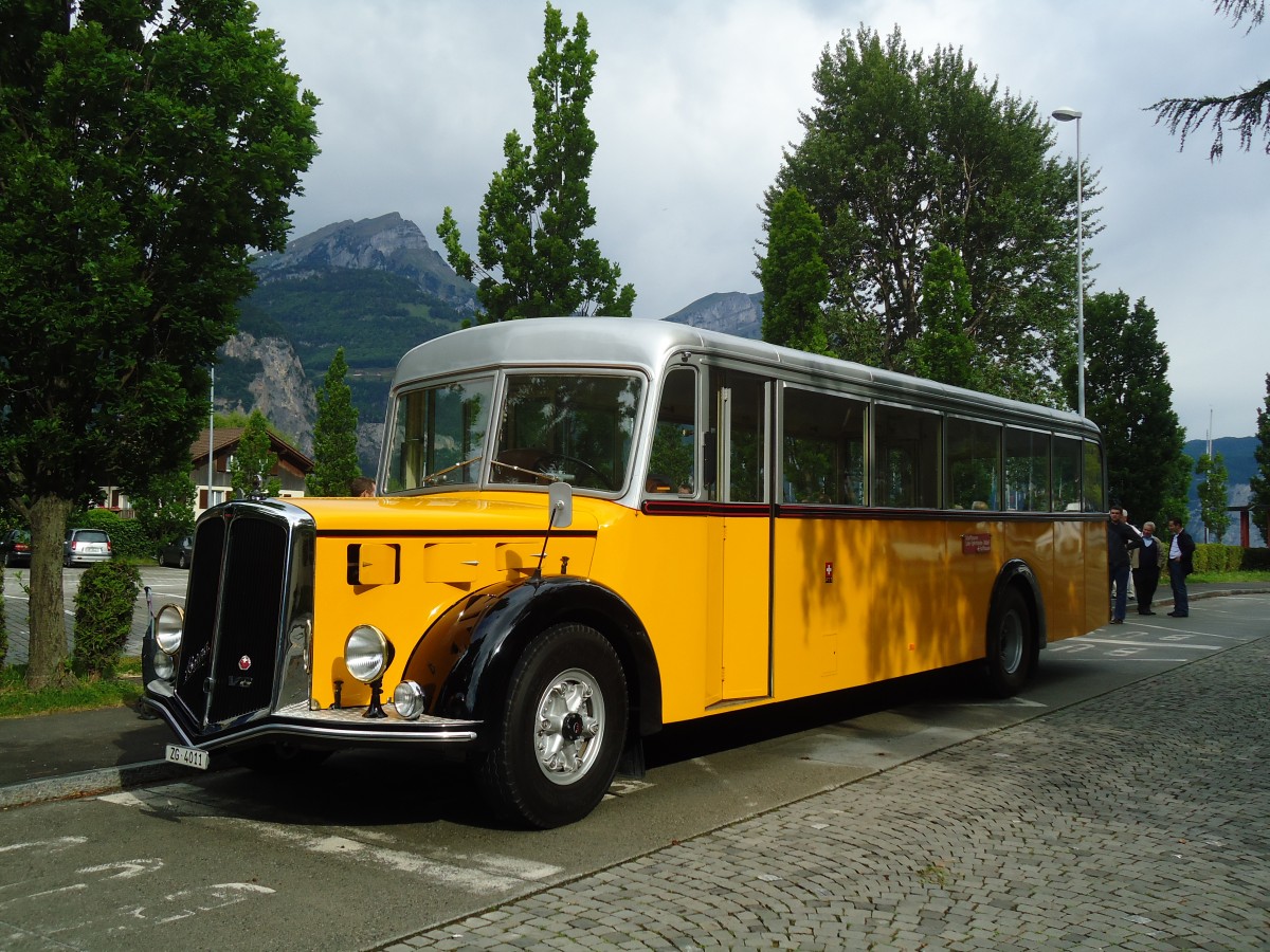 (133'586) - Roost, Steinhausen - ZG 4011 - Berna/Hess (ex diverse Besitzer; ex AGO Olten Nr. 5) am 14. Mai 2011 beim Bahnhof Flelen