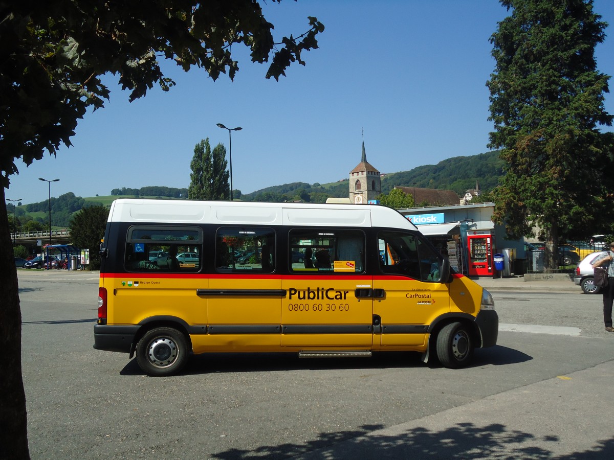 (135'649) - CarPostal Ouest - VD 386'108 - Renault am 20. August 2011 beim Bahnhof Moudon