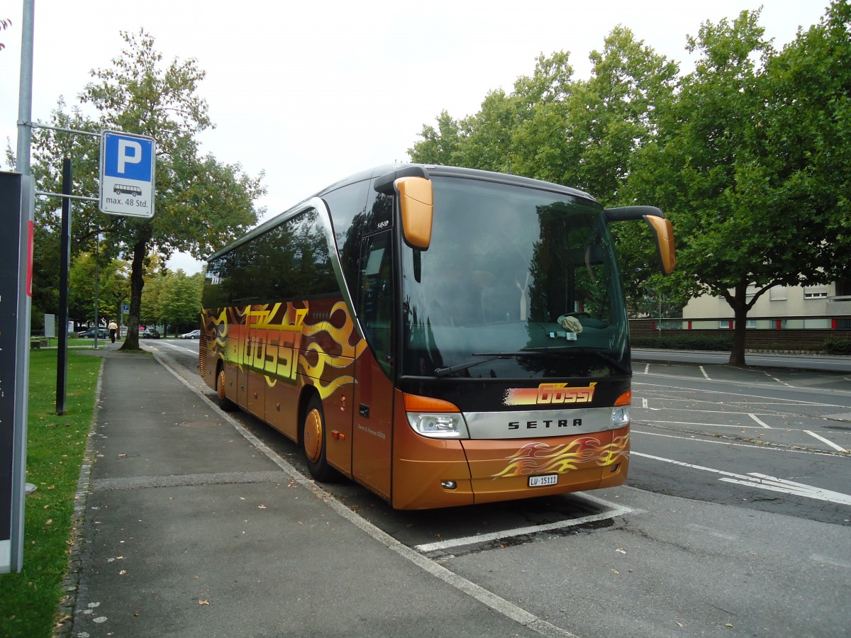 (135'806) - Gssi, Horw - LU 15'111 - Setra am 4. September 2011 in Thun, Lachen