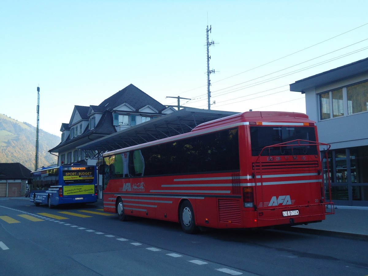 (136'597) - AFA Adelboden - Nr. 25/BE 26'702 - Setra (ex Nr. 12) am 15. Oktober 2011 beim Bahnhof Frutigen