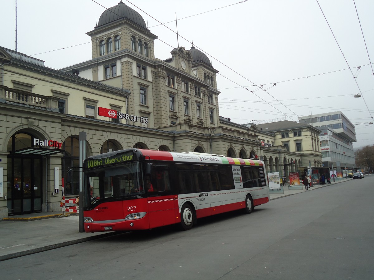 (136'963) - SW Winterthur - Nr. 207/ZH 730'207 - Solaris am 24. November 2011 beim Hauptbahnhof Winterthur