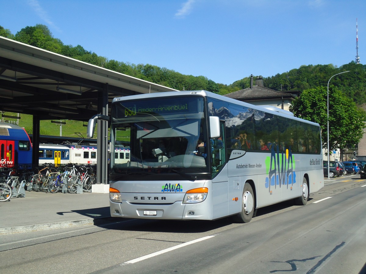 (138'970) - AWA Amden - Nr. 1/SG 39'001 - Setra am 17. Mai 2012 beim Bahnhof Ziegelbrcke