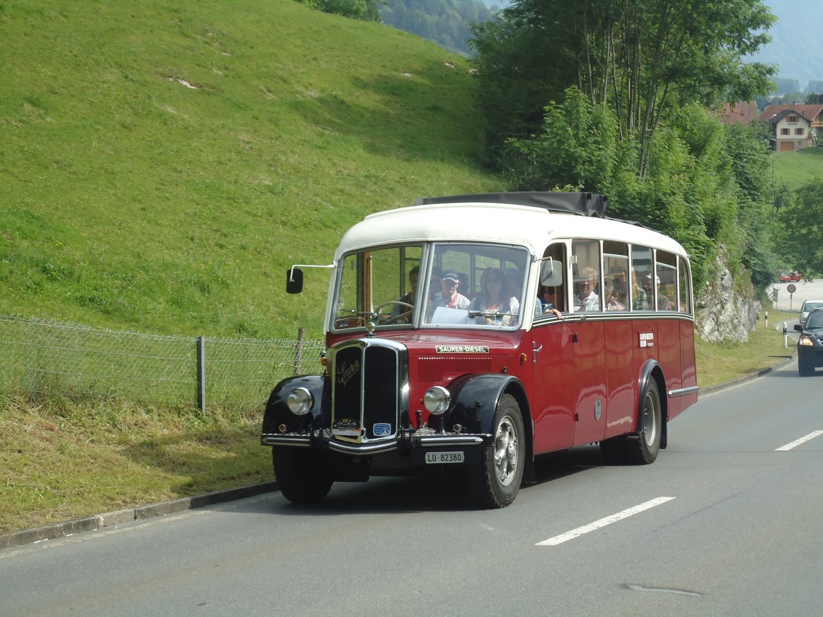 (139'075) - Bechter, Kriens - LU 82'380 - Saurer/Krapf (ex Mnch, D-Marienberg; ex Spirig, Widnau; ex RhV Altsttten Nr. 33; ex Thr, Eichberg) am 27. Mai 2012 in Sarnen, Ei