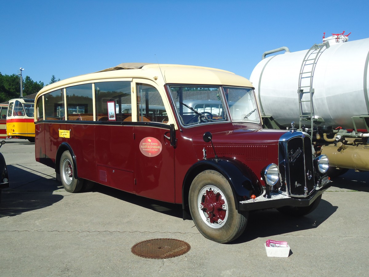 (139'518) - Sturzenegger, Bergdietikon - ZH 132'121 - Saurer/Saurer (ex Mazzoleni, Chur; ex Societ Rabadan, Bellinzona; ex Faggio, Bellinzona) am 16. Juni 2012 in Hinwil, AMP