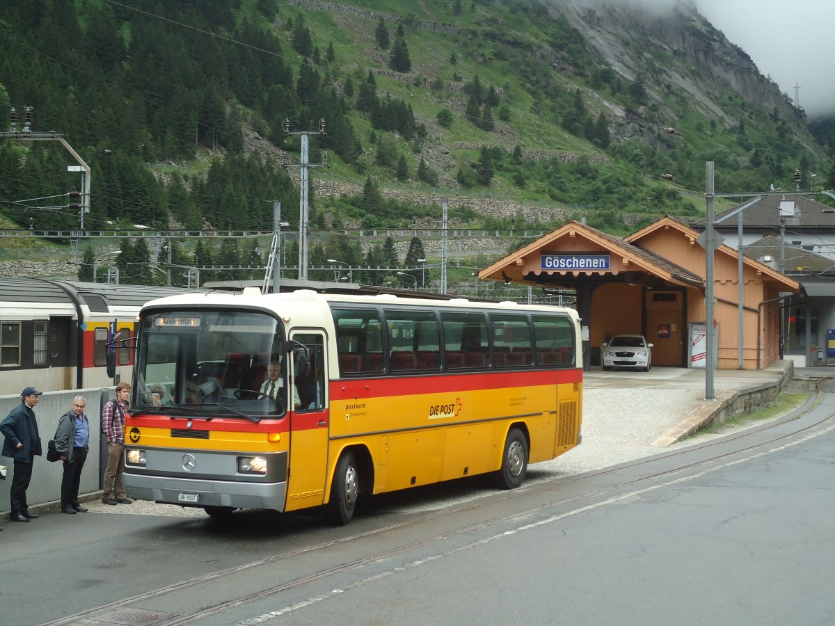 (140'377) - Mattli, Wassen - UR 9107 - Mercedes am 1. Juli 2012 beim Bahnhof Gschenen