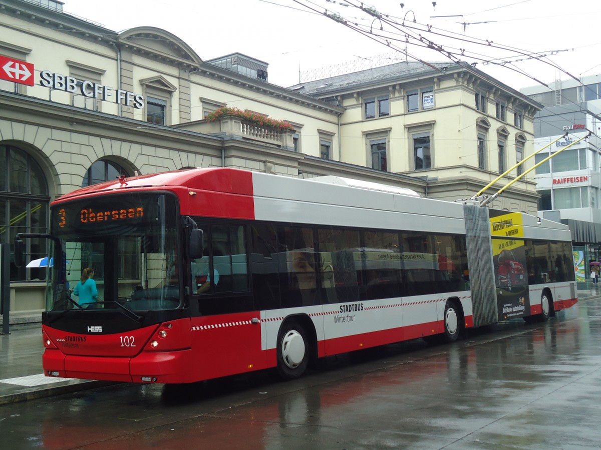 (141'509) - SW Winterthur - Nr. 102 - Hess/Hess Gelenktrolleybus am 12. September 2012 beim Hauptbahnhof Winterthur