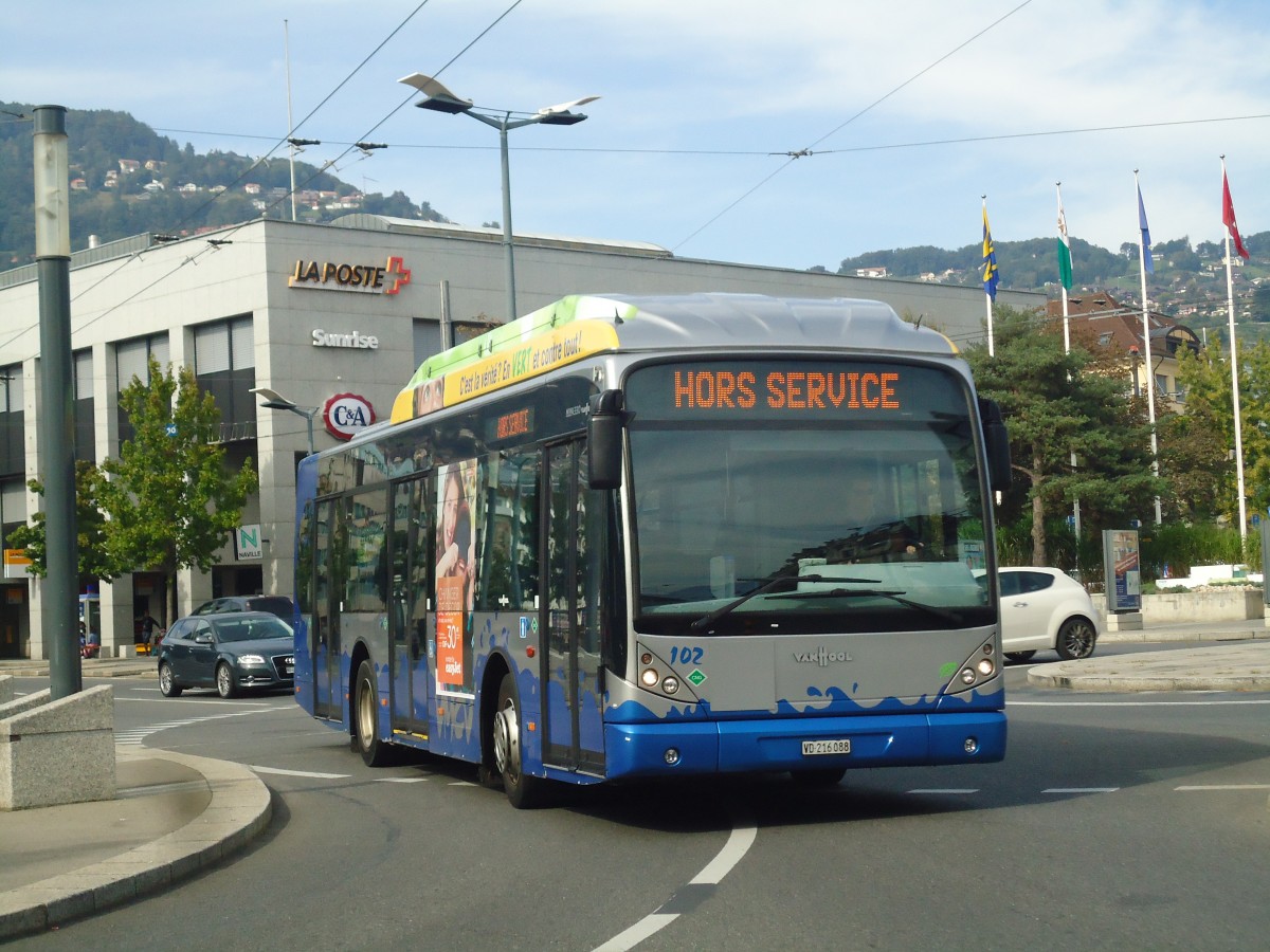 (141'838) - VMCV Clarens - Nr. 102/VD 216'088 - Van Hool am 23. September 2012 beim Bahnhof Vevey