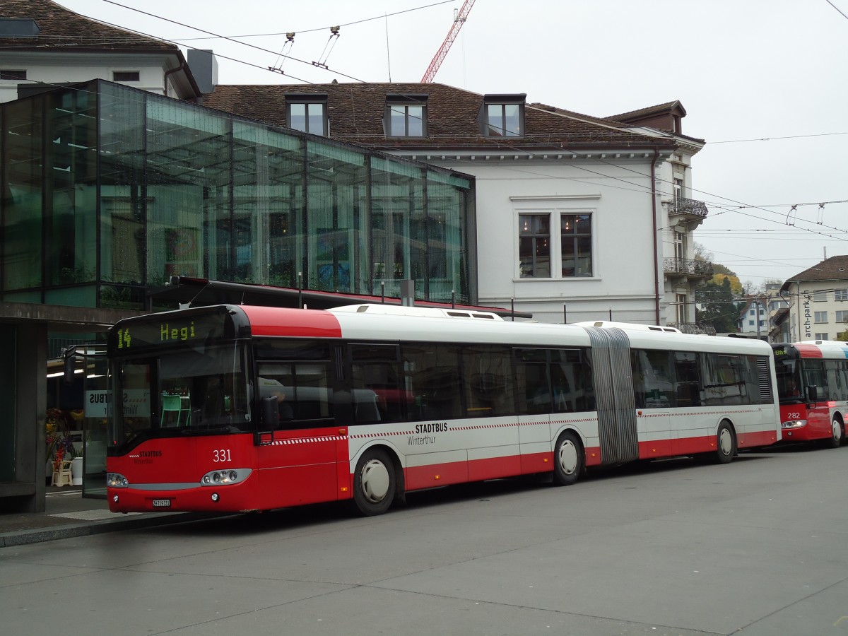 (142'103) - SW Winterthur - Nr. 331/ZH 719'331 - Solaris am 24. Oktober 2012 beim Hauptbahnhof Winterthur