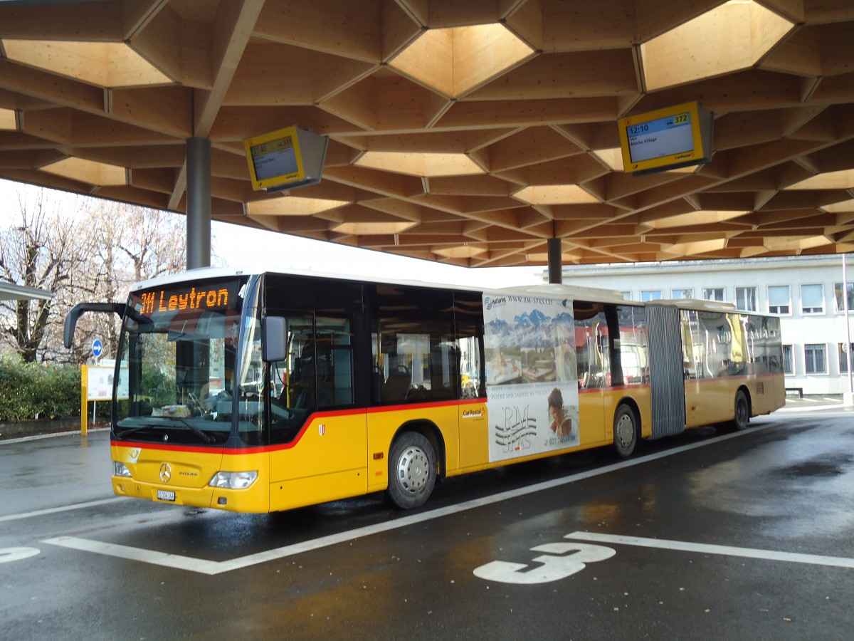 (142'664) - Buchard, Leytron - VS 104'344 - Mercedes am 26. Dezember 2012 beim Bahnhof Sion