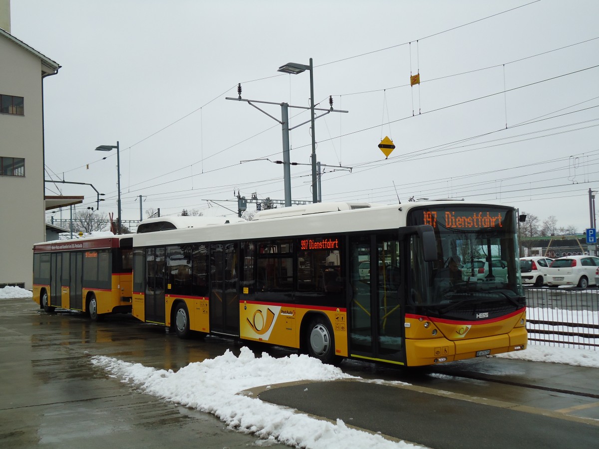 (143'098) - Klopfstein, Laupen - Nr. 10/BE 673'731 - Hess am 21. Januar 2013 beim Bahnhof Ddingen