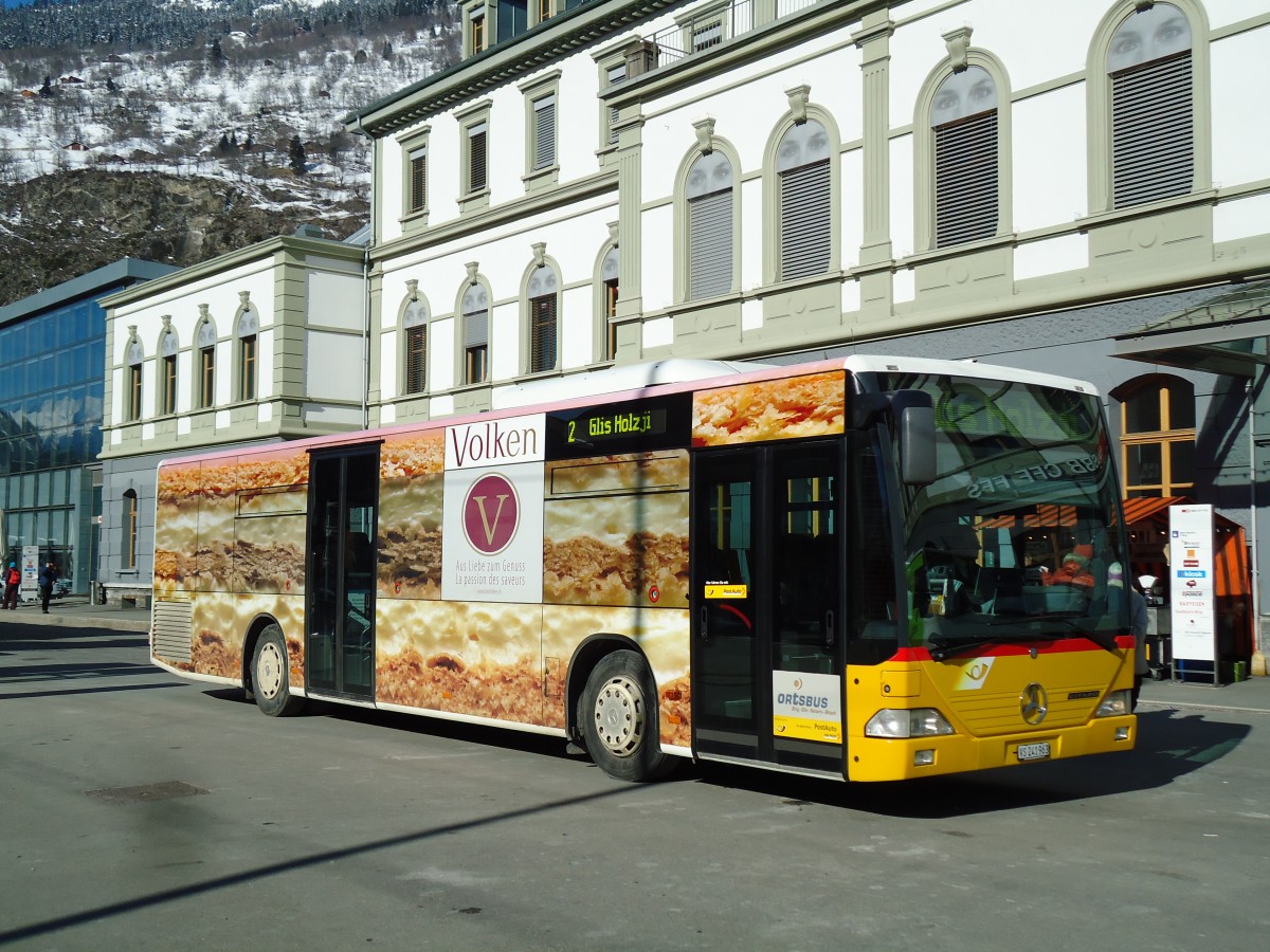 (143'194) - PostAuto Wallis - VS 241'963 - Mercedes am 10. Februar 2013 beim Bahnhof Brig