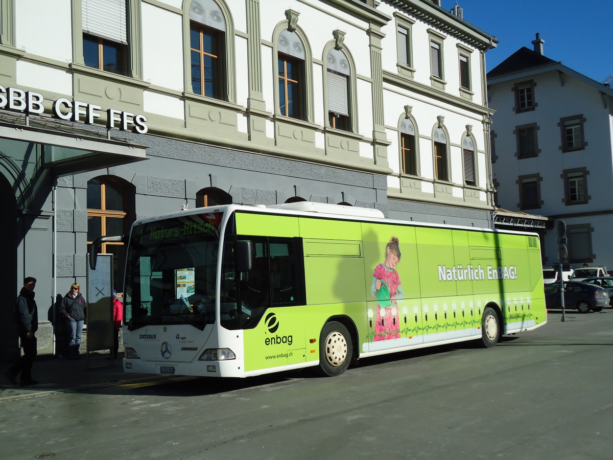 (143'195) - PostAuto Wallis - VS 241'962 - Mercedes am 10. Februar 2013 beim Bahnhof Brig