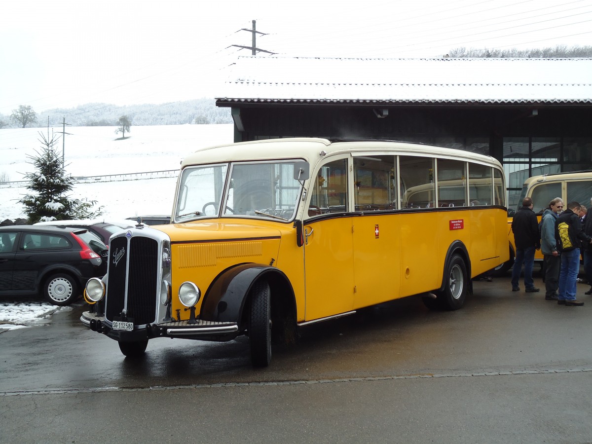 (143'687) - Baumgartner, Horn - Nr. 4/SG 112'580 - Saurer/Saurer (ex Nr. 2; ex Mckli, Basadingen; ex Diverse Besitzer; ex OAK Wangen a.A. Nr. 10; ex P 23'082; ex P 2134) am 20. April 2013 in Goldach, Garage Schwizer