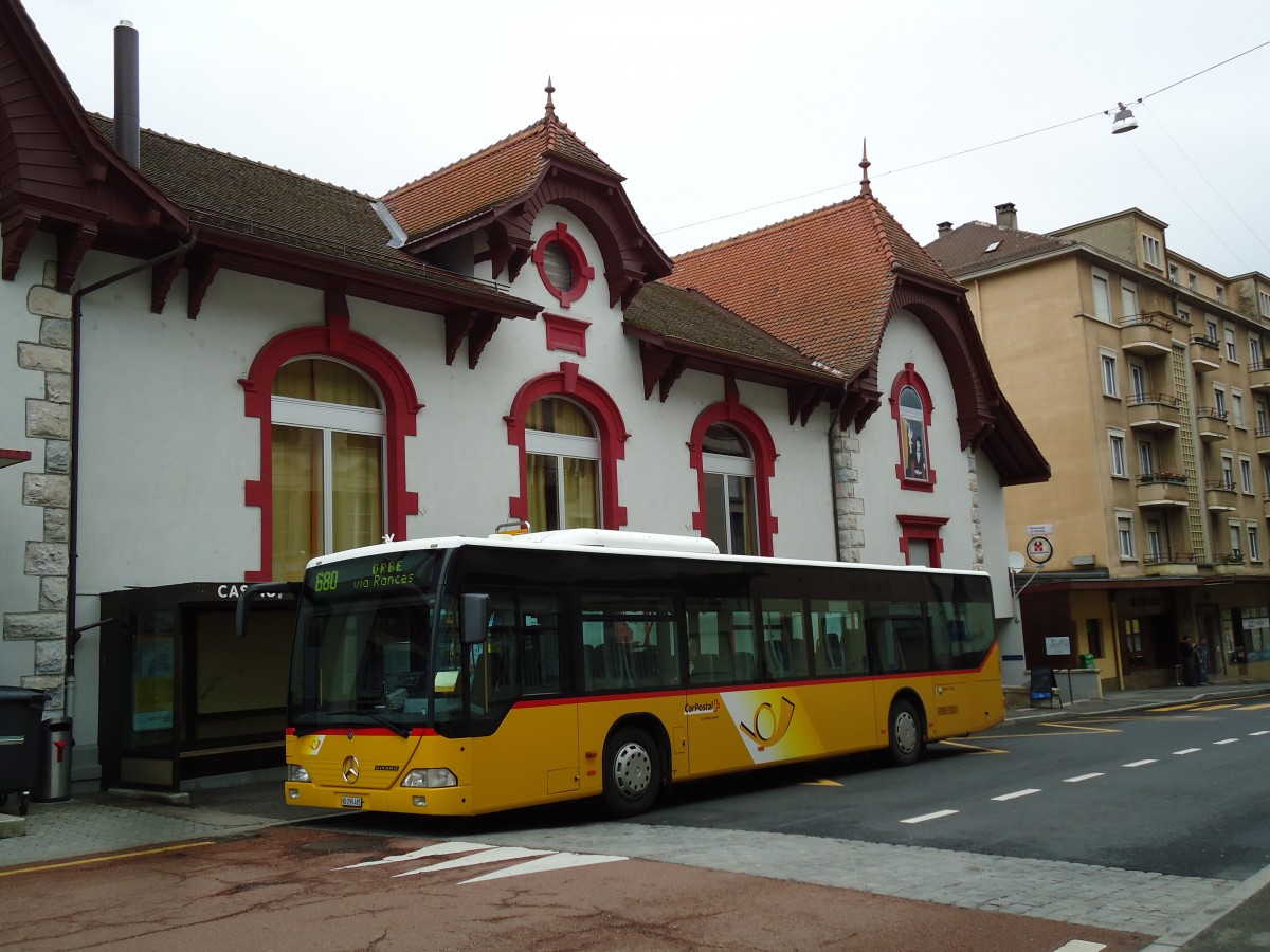 (143'842) - CarPostal Ouest - VD 290'485 - Mercedes (ex Geinoz, Yverdon) am 27. April 2013 in Orbe, Post