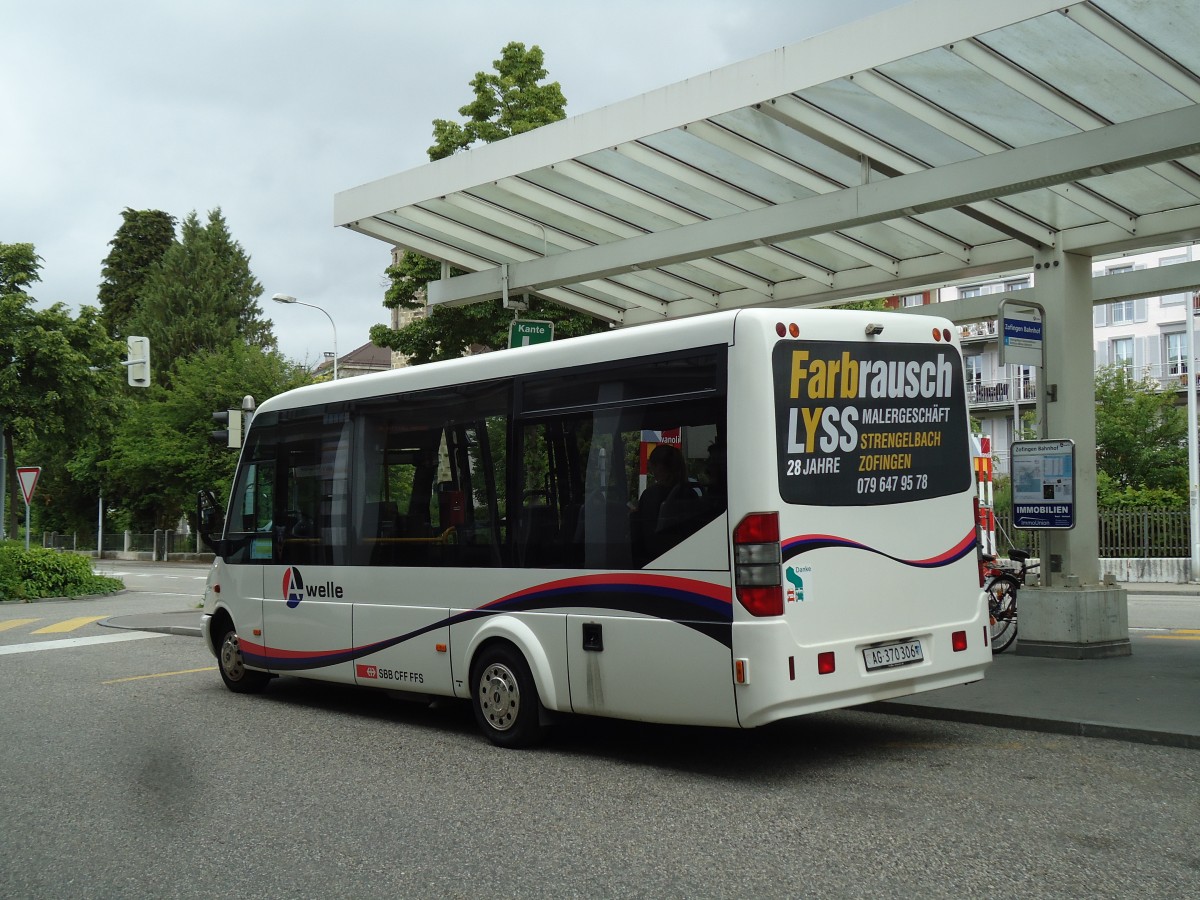 (144'906) - Limmat Bus, Dietikon - AG 370'306 - Mercedes (ex BDWM Bremgarten Nr. 6) am 10. Juni 2013 beim Bahnhof Zogingen