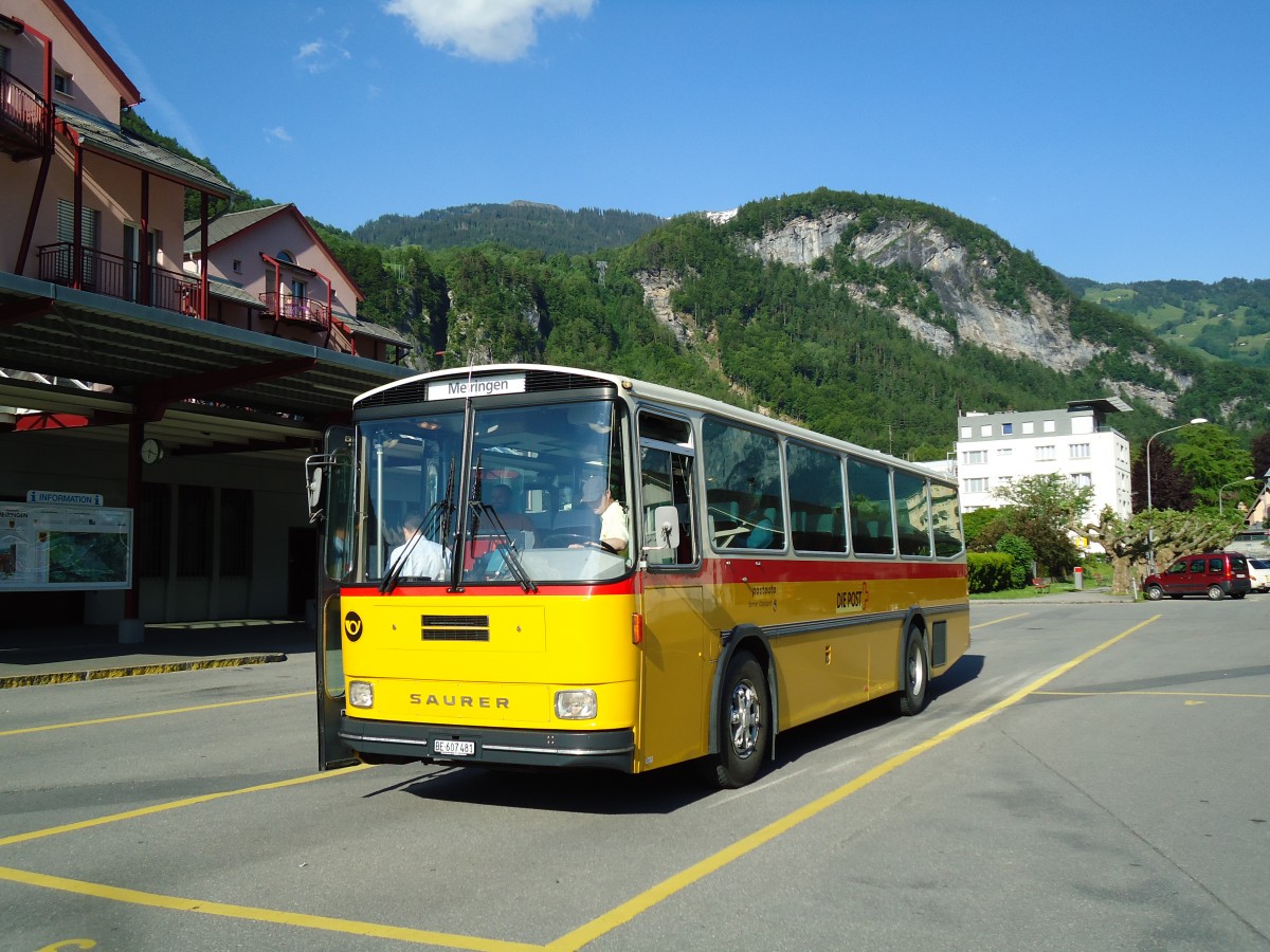 (145'160) - AVG Meiringen - Nr. 74/BE 607'481 - Saurer/R&J (ex P 24'357) am 16. Juni 2013 in Meiringen, Postautostation