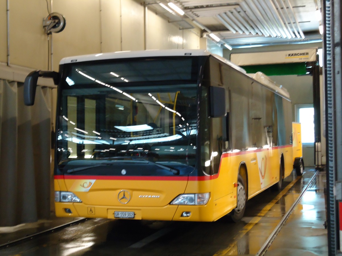 (145'204) - PostAuto Graubnden - GR 159'302 - Mercedes am 17. Juni 2013 in Chur, Garage