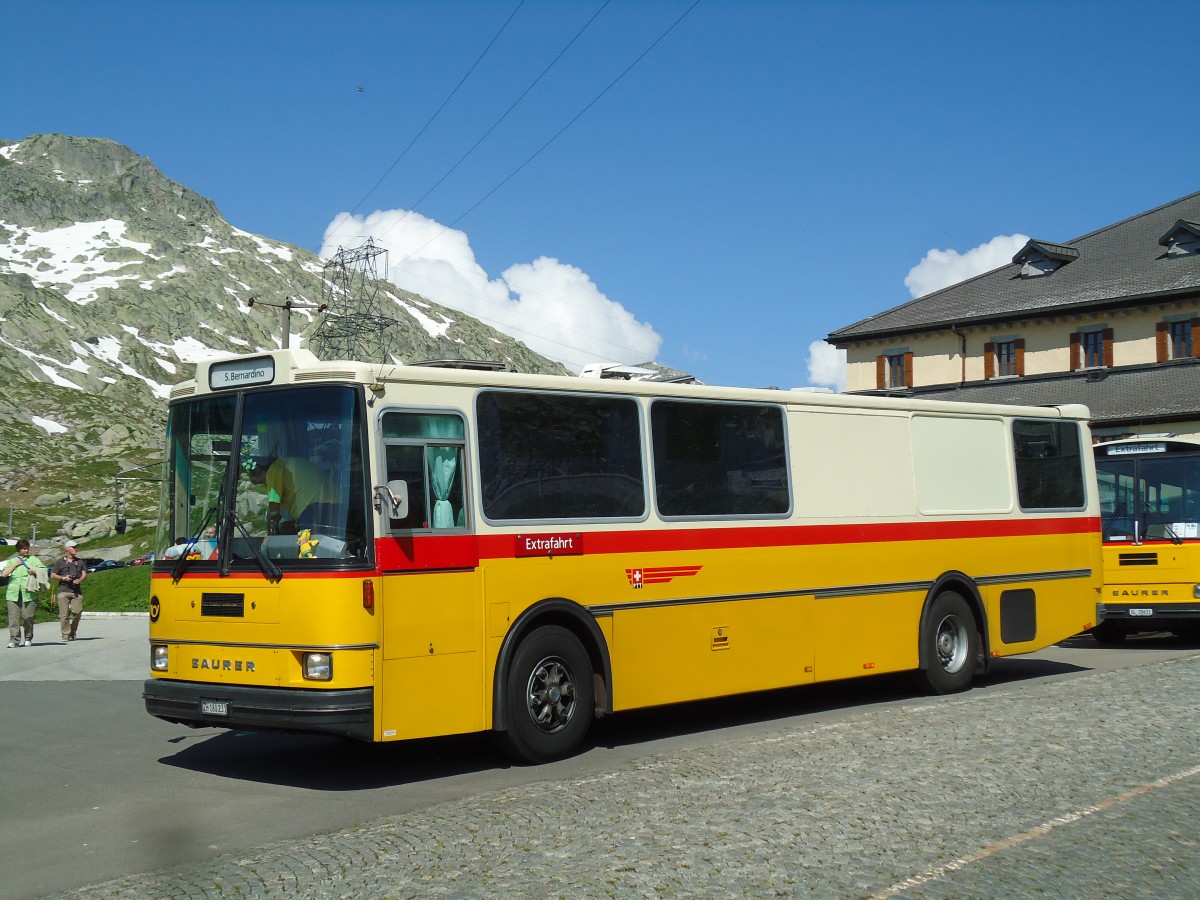 (145'831) - Brndli, Zrich - ZH 180'231 - Saurer/R&J (ex Hofmann, Zrich; ex Pacciarelli, Grono; ex P 25'661) am 20. Juli 2013 in Gotthard, Passhhe 