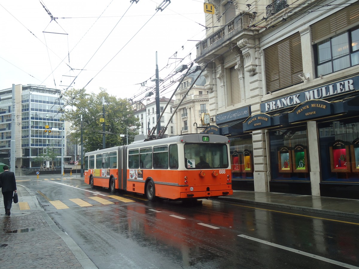 (147'168) - TPG Genve - Nr. 666 - Saurer/Hess Gelenktrolleybus am 16. September 2013 in Genve, Bel-Air