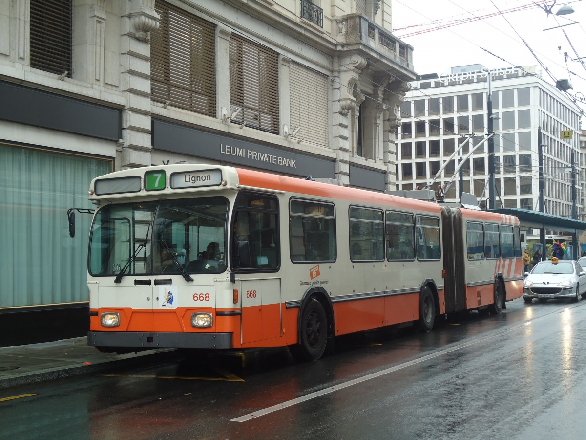 (147'175) - TPG Genve - Nr. 668 - Saurer/Hess Gelenktrolleybus am 16. September 2013 in Genve, Bel-Air