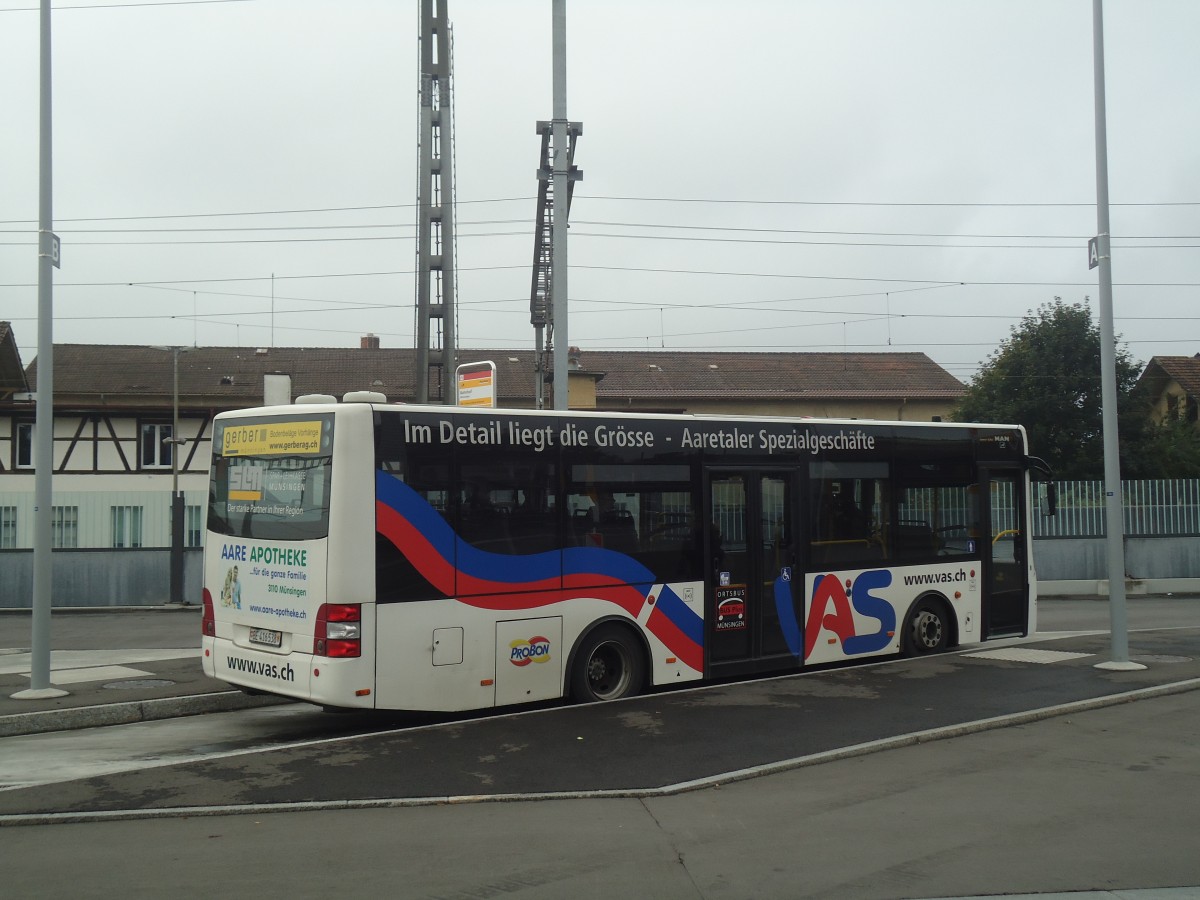 (147'431) - Lengacher, Mnsingen - Nr. 8/BE 416'538 - MAN am 30. September 2013 beim Bahnhof Mnsingen