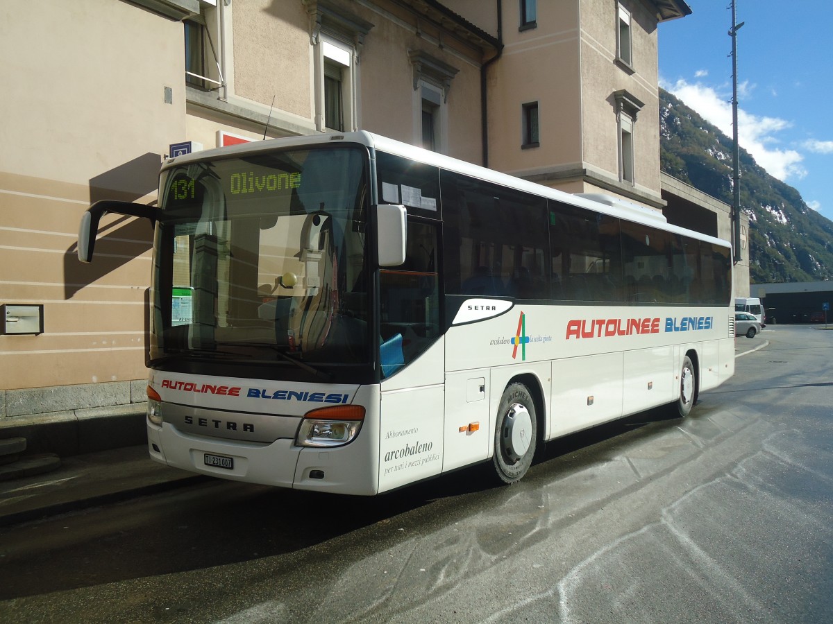 (147'865) - ABl Biasca - Nr. 7/TI 231'007 - Setra am 6. November 2013 beim Bahnhof Biasca