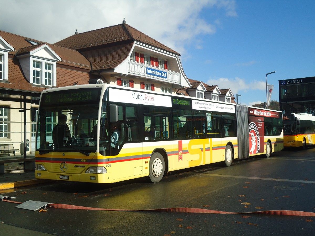 (148'045) - STI Thun - Nr. 108/BE 700'108 - Mercedes am 11. November 2013 beim Bahnhof Interlaken Ost