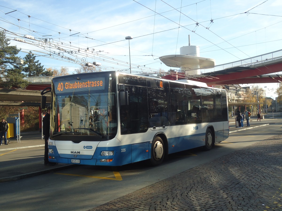 (148'263) - VBZ Zrich - Nr. 335/ZH 525'335 - MAN/Gppel am 9. Dezember 2013 in Zrich, Bucheggplatz