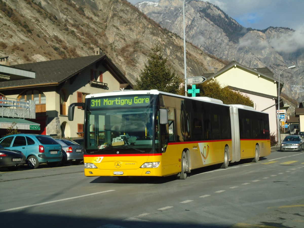 (148'580) - PostAuto Wallis - Nr. 10/VS 241'995 - Mercedes am 29. Dezember 2013 in Leytron, Alte Post