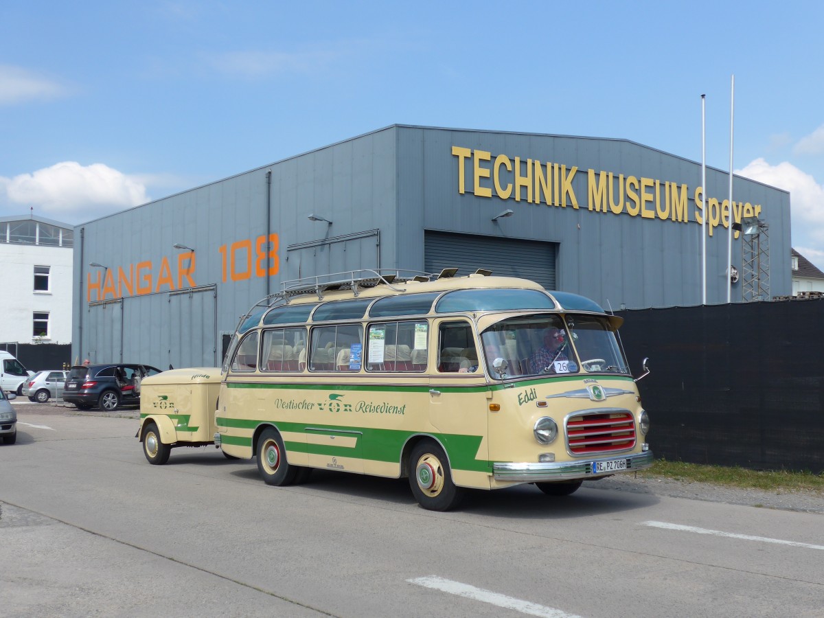 (150'454) - VRtours, Haltern - RE-PZ 700H - Setra am 26. April 2014 in Speyer, Technik-Museum