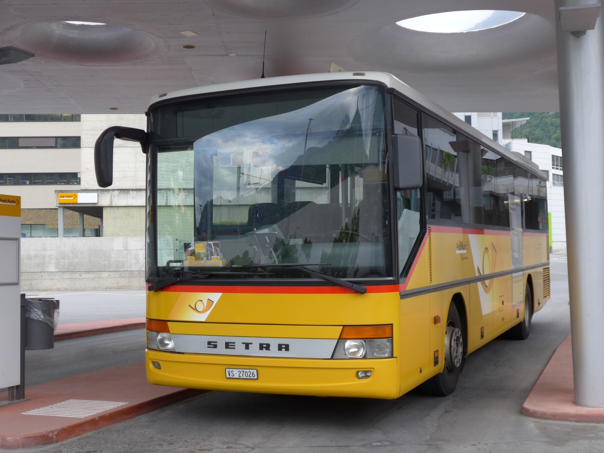 (150'935) - Autotour, Visp - VS 27'026 - Setra (ex VS 245'888) am 26. Mai 2014 beim Bahnhof Visp