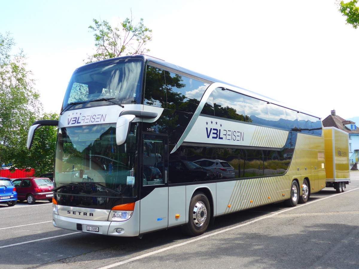 (151'785) - VBL Luzern - Nr. 805/LU 15'095 - Setra am 22. Juni 2014 in Thun, Seestrasse