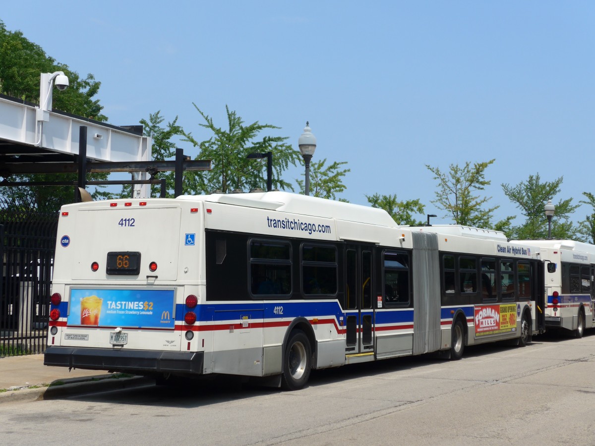 (153'195) - CTA Chicago - Nr. 4112/M 172'957 - New Flyer am 18. Juli 2014 in Chicago, Navy Pier