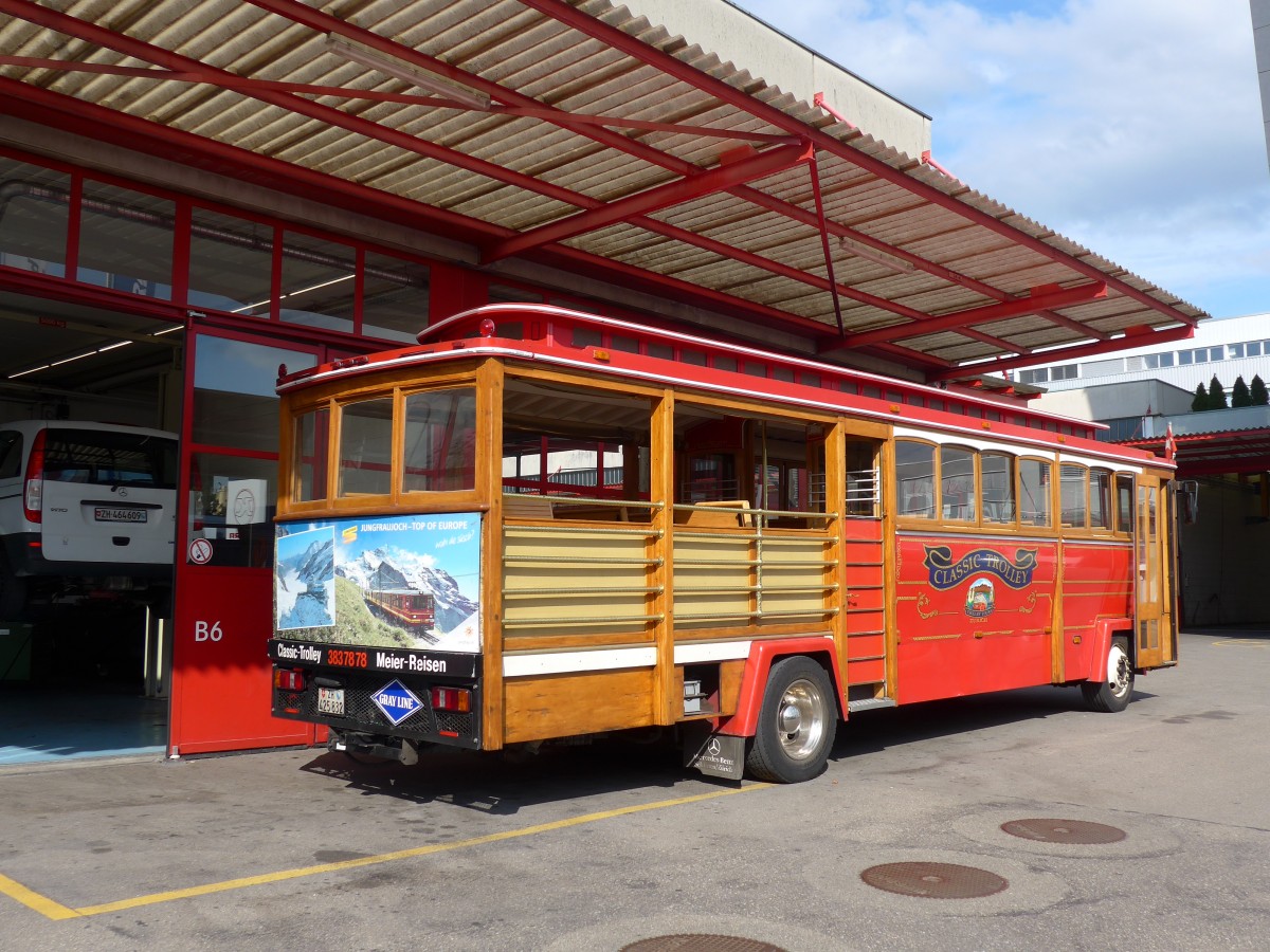 (154'372) - Meier, Zrich - ZH 425'832 - Classic Trolley am 21. August 2014 in Kloten, EvoBus