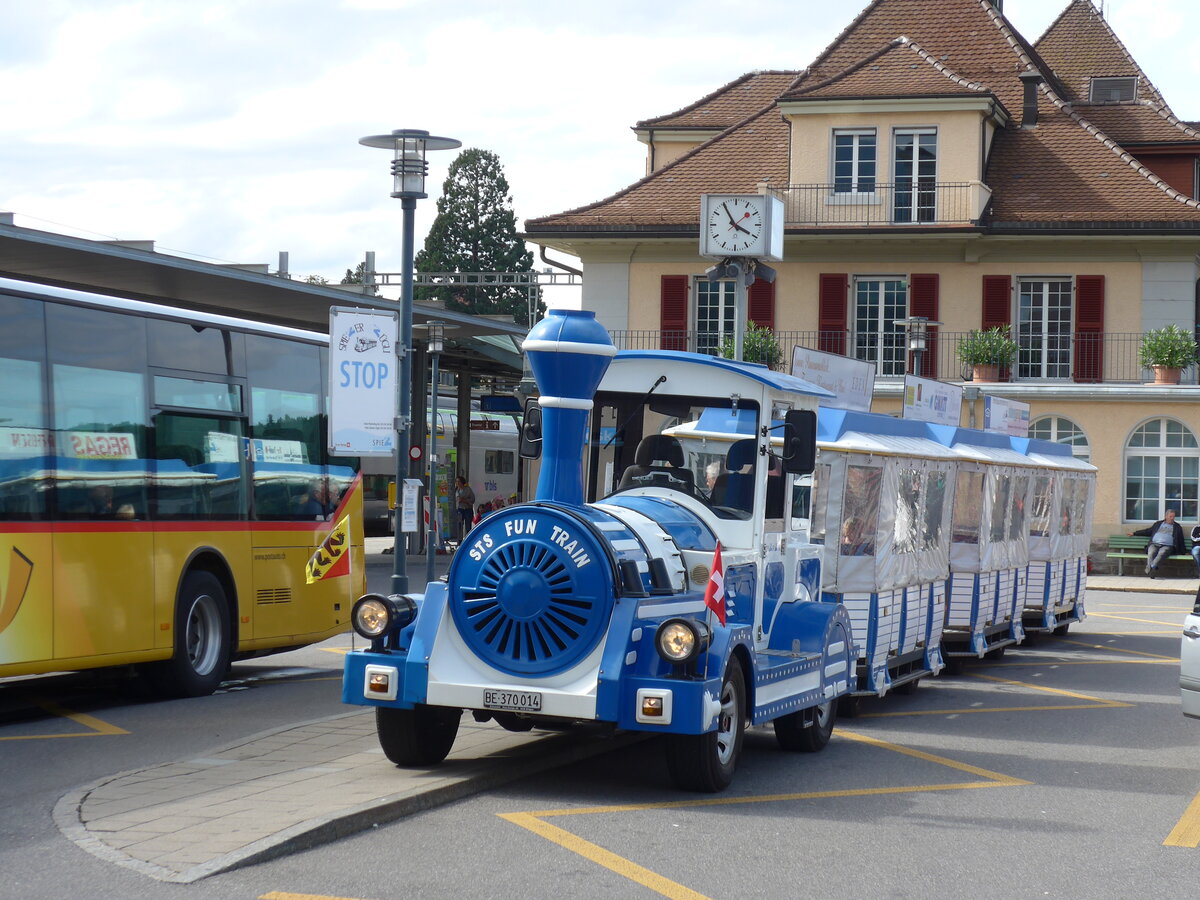 (154'413) - STS Fun Train, Spiez - BE 370'014 - am 24. August 2014 beim Bahnhof Spiez