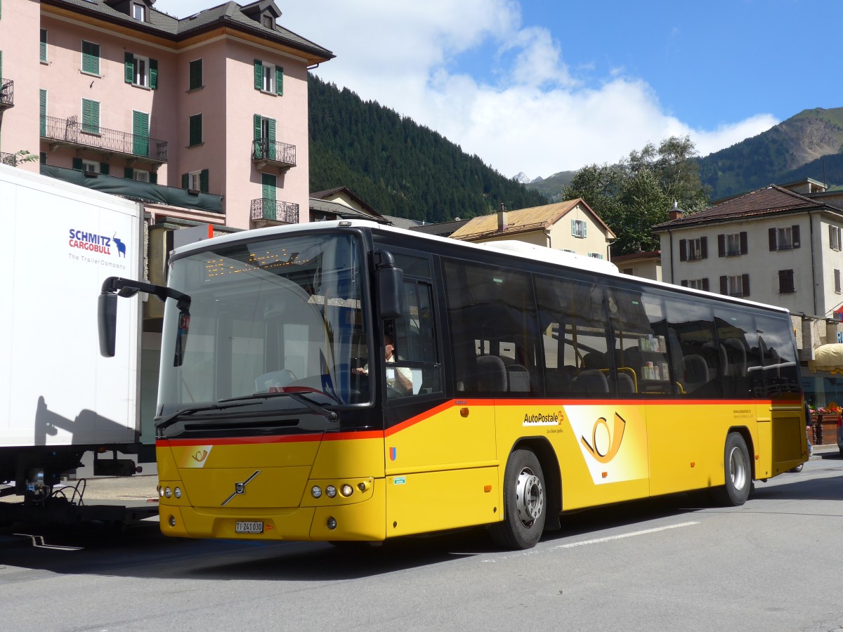 (154'785) - Barenco, Faido - TI 241'030 - Volvo am 1. September 2014 beim Bahnhof Airolo