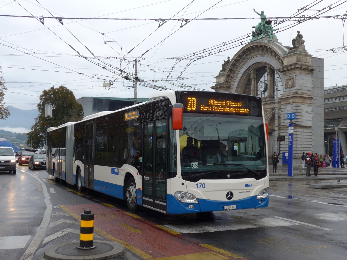 (156'028) - VBL Luzern - Nr. 170/LU 174'907 - Mercedes am 25. Oktober 2014 beim Bahnhof Luzern