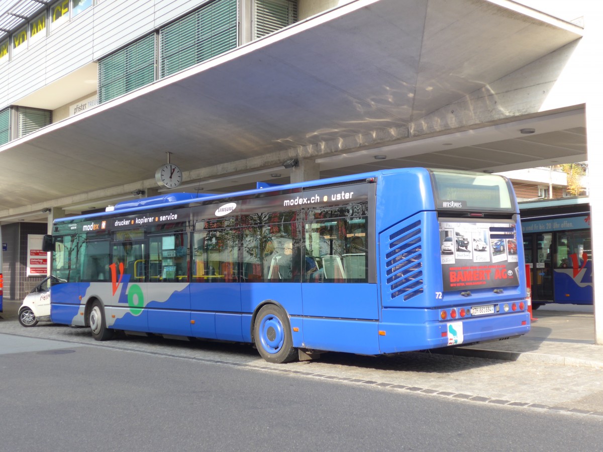 (156'256) - Ryffel, Uster - Nr. 72/ZH 661'684 - Irisbus am 28. Oktober 2014 beim Bahnhof Uster