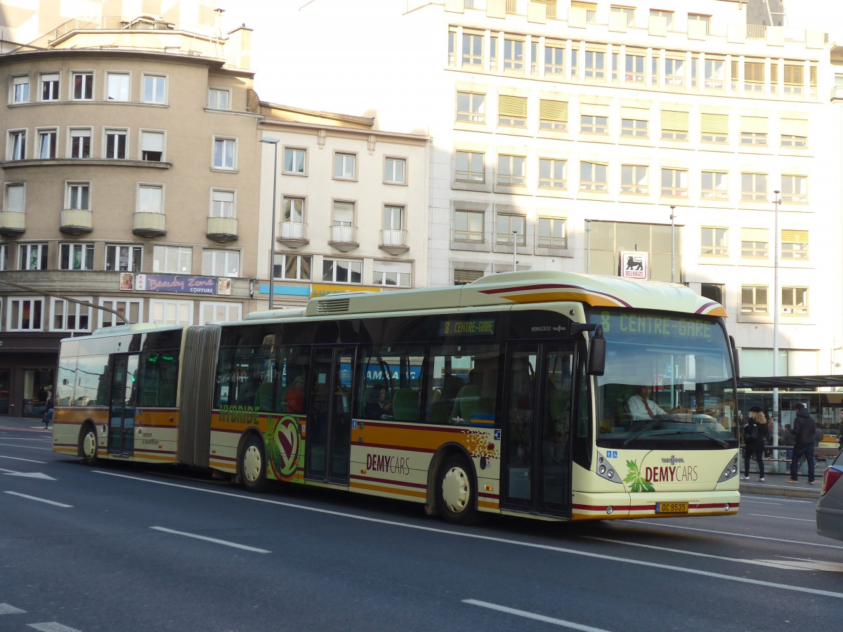 (157'359) - Demy Cars, Keispelt - DC 9535 - Van Hool am 22. November 2014 beim Bahnhof Luxembourg