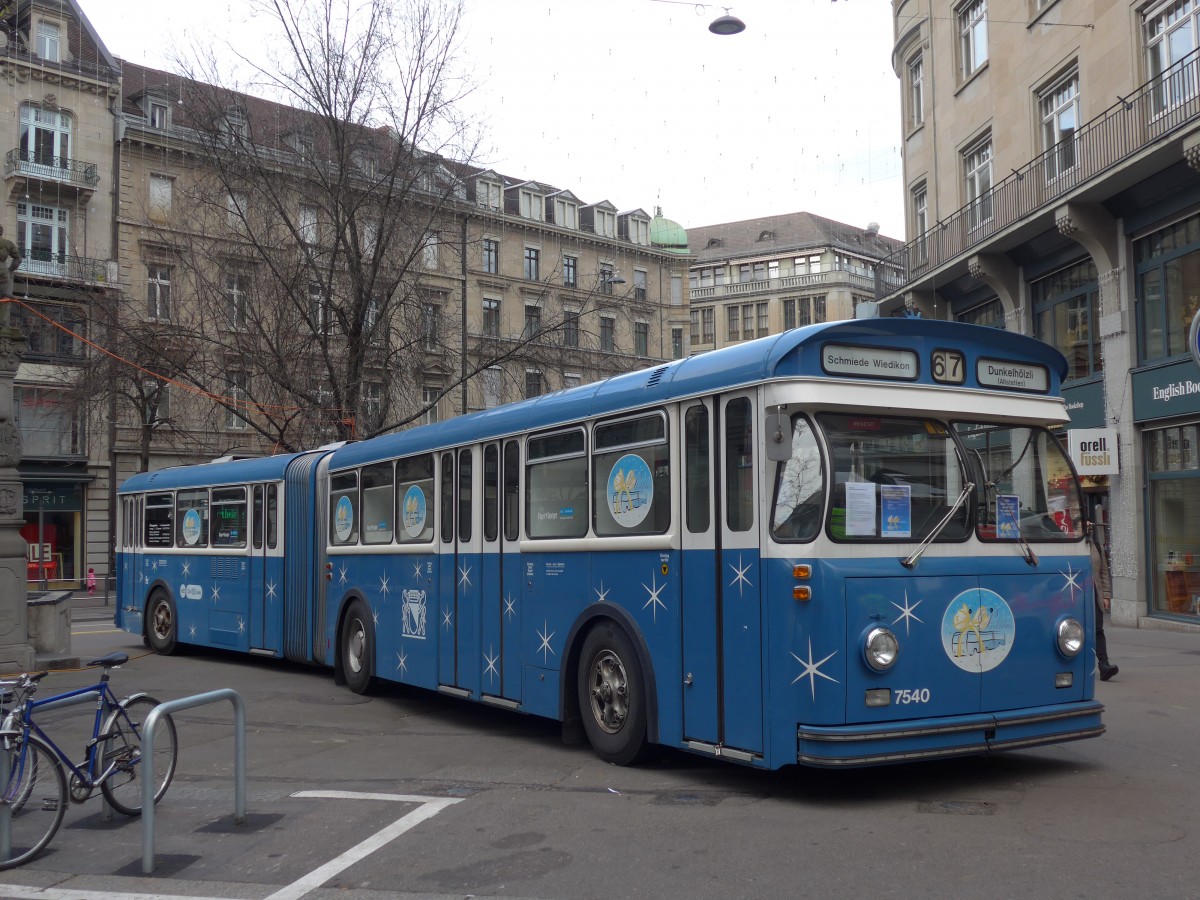 (157'733) - VBZ Zrich - Nr. 7540 - Saurer/Saurer Pcklibus (ex Nr. 540) am 14. Dezember 2014 in Zrich, Bahnhofstrasse