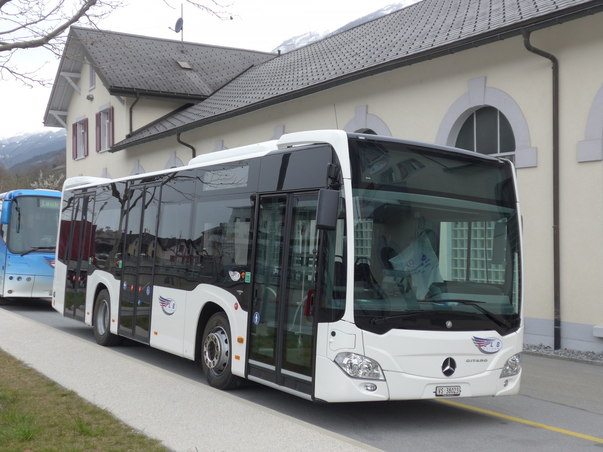 (159'581) - LLB Susten - Nr. 23/VS 38'023 - Mercedes am 2. April 2015 in Leuk, Garage