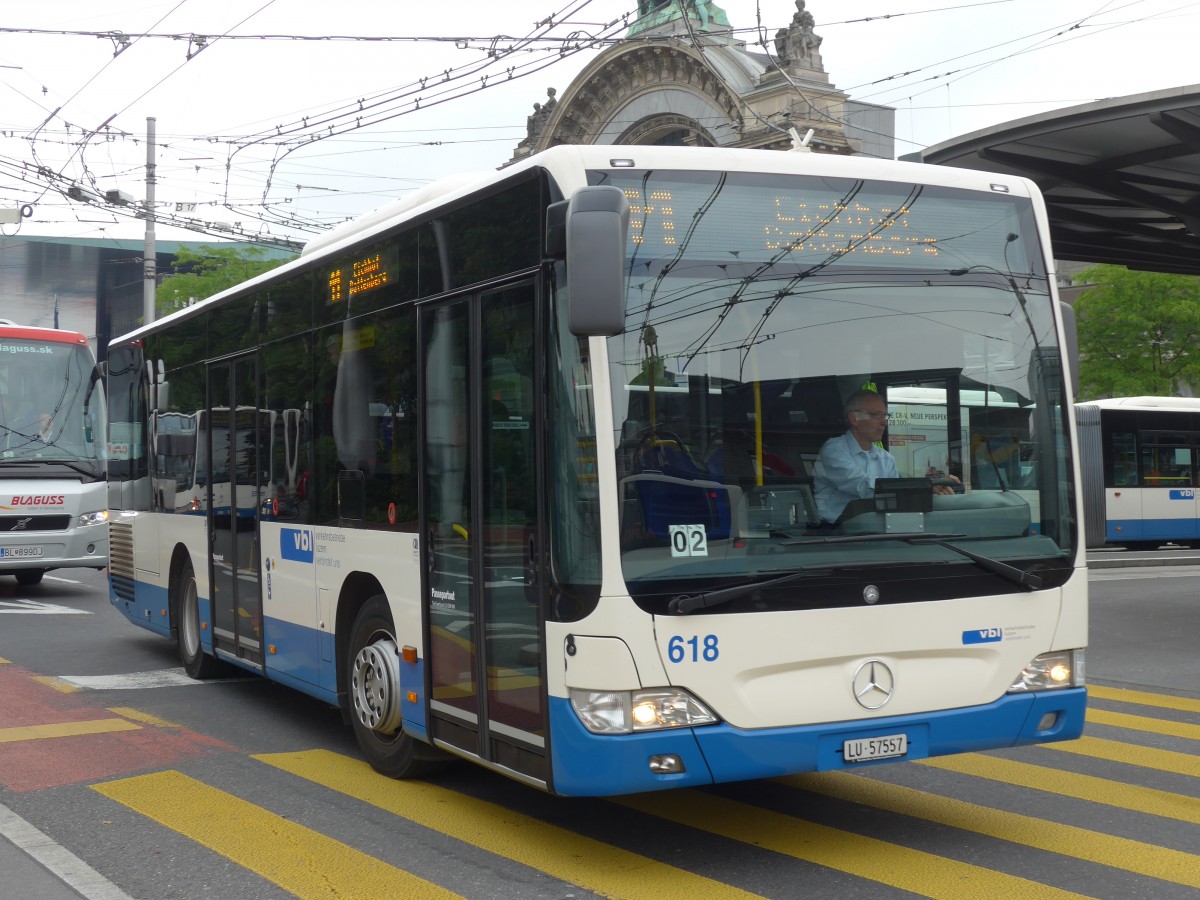 (160'617) - VBL Luzern - Nr. 618/LU 57'557 - Mercedes (ex Steiner, Messen) am 22. Mai 2015 beim Bahnhof Luzern