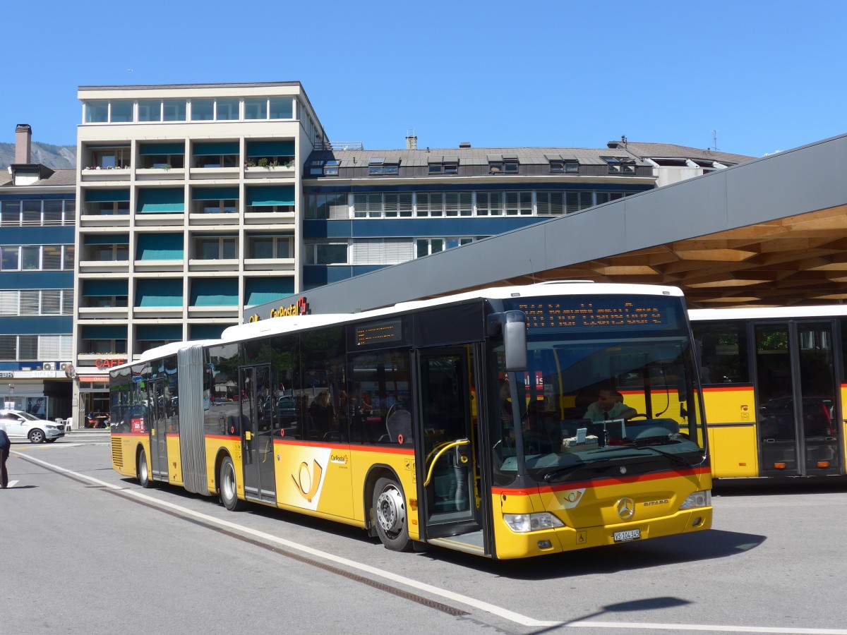 (161'175) - Buchard, Leytron - VS 104'345 - Mercedes am 27. Mai 2015 beim Bahnhof Sion