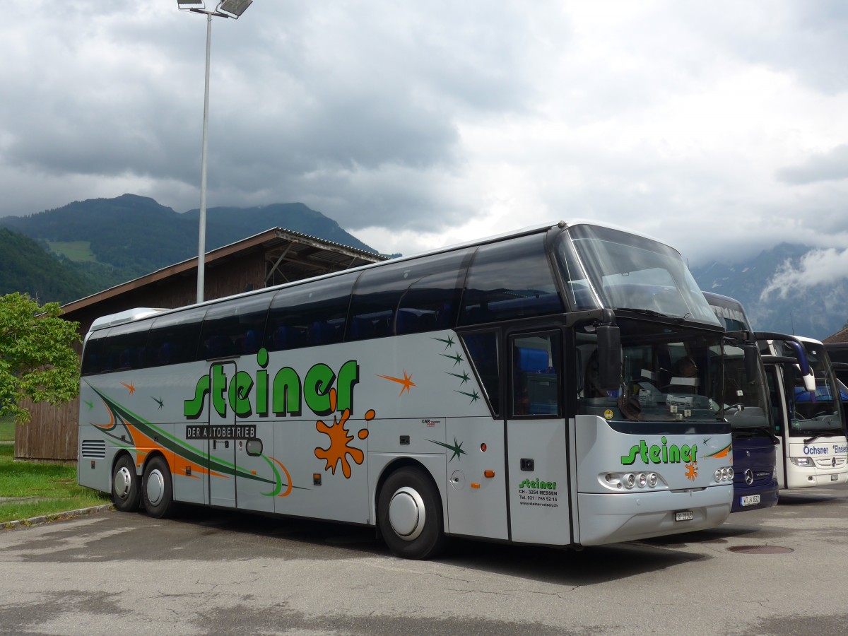 (162'357) - Steiner, Messen - SO 20'148 - Neoplan am 20. Juni 2015 in Meiringen, Balm