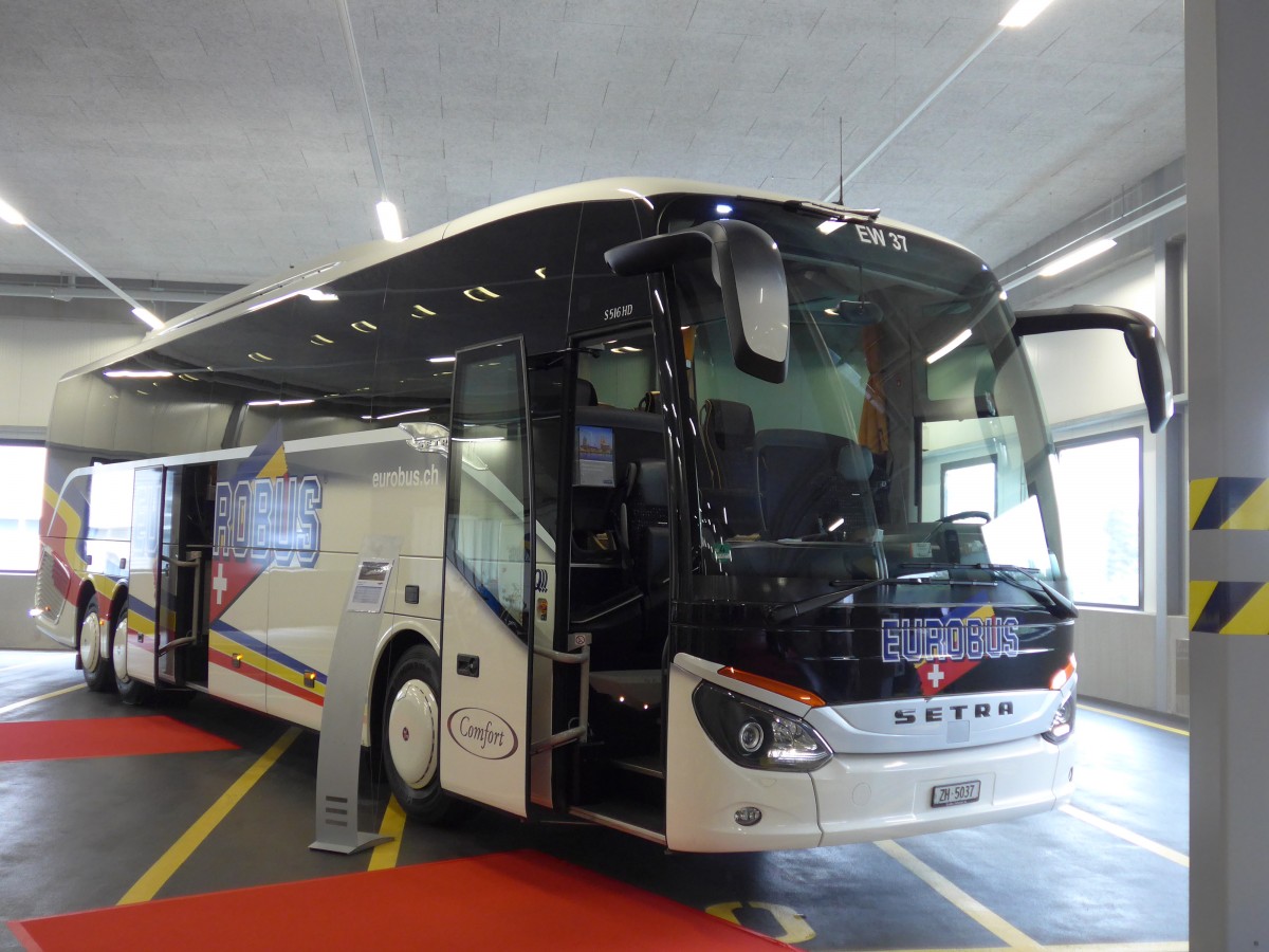 (163'407) - Welti-Furrer, Bassersdorf - Nr. 37/ZH 5037 - Setra am 15. August 2015 in Bassersdorf, Buszentrum Glattal